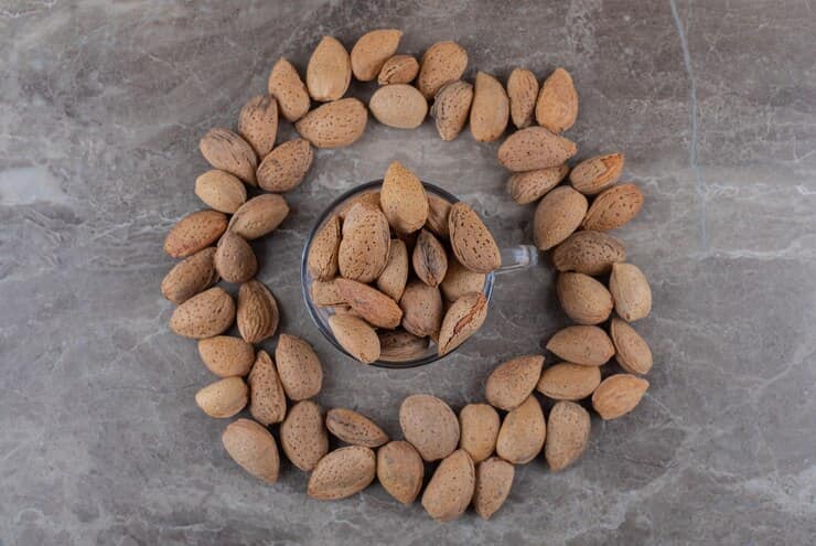 انواع بادام درختی فله با قیمت ویژه